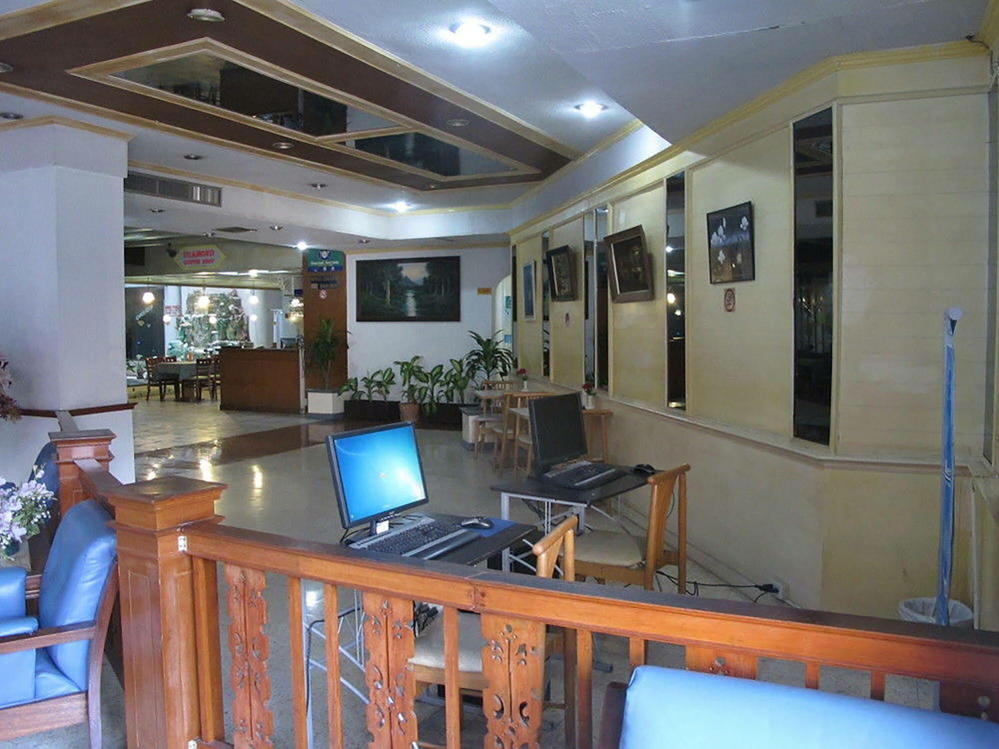 Diamond Beach Hotel Паттая Екстер'єр фото